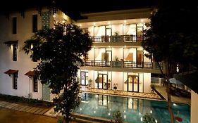 Tropical Garden & Pool Villa